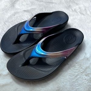 Oofos Luxe horizon thong flip flops womens size 9